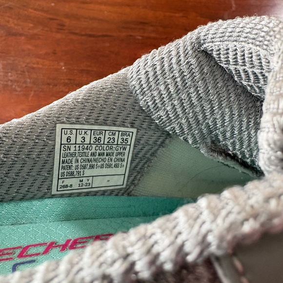 Skechers D'Lites Women’s Gray Slip on Clogs Memory Foam Comfort Shoe Size 6 - Picture 7 of 9